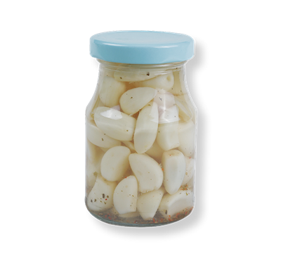 Cov kaus poom Pickled qej nrog tshuaj ntsuab